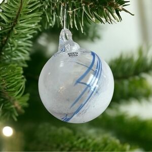 NIB Kosta Boda White Blue Swirl Glass Ornament HandBlown Ball Christmas Ornament